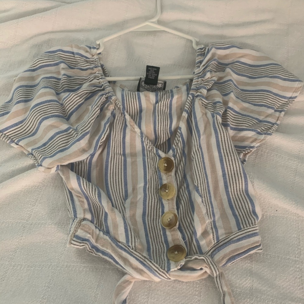 Cropped top